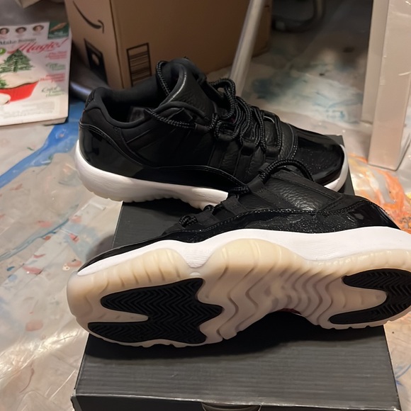Kids Air Jordan Retro Low 11 - Picture 4 of 7